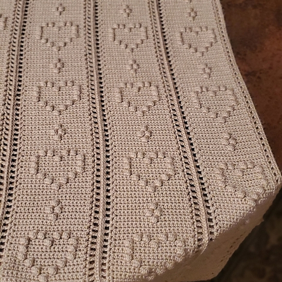 Handmade 45" Cream Heart Throw or Blanket - Picture 3 of 5